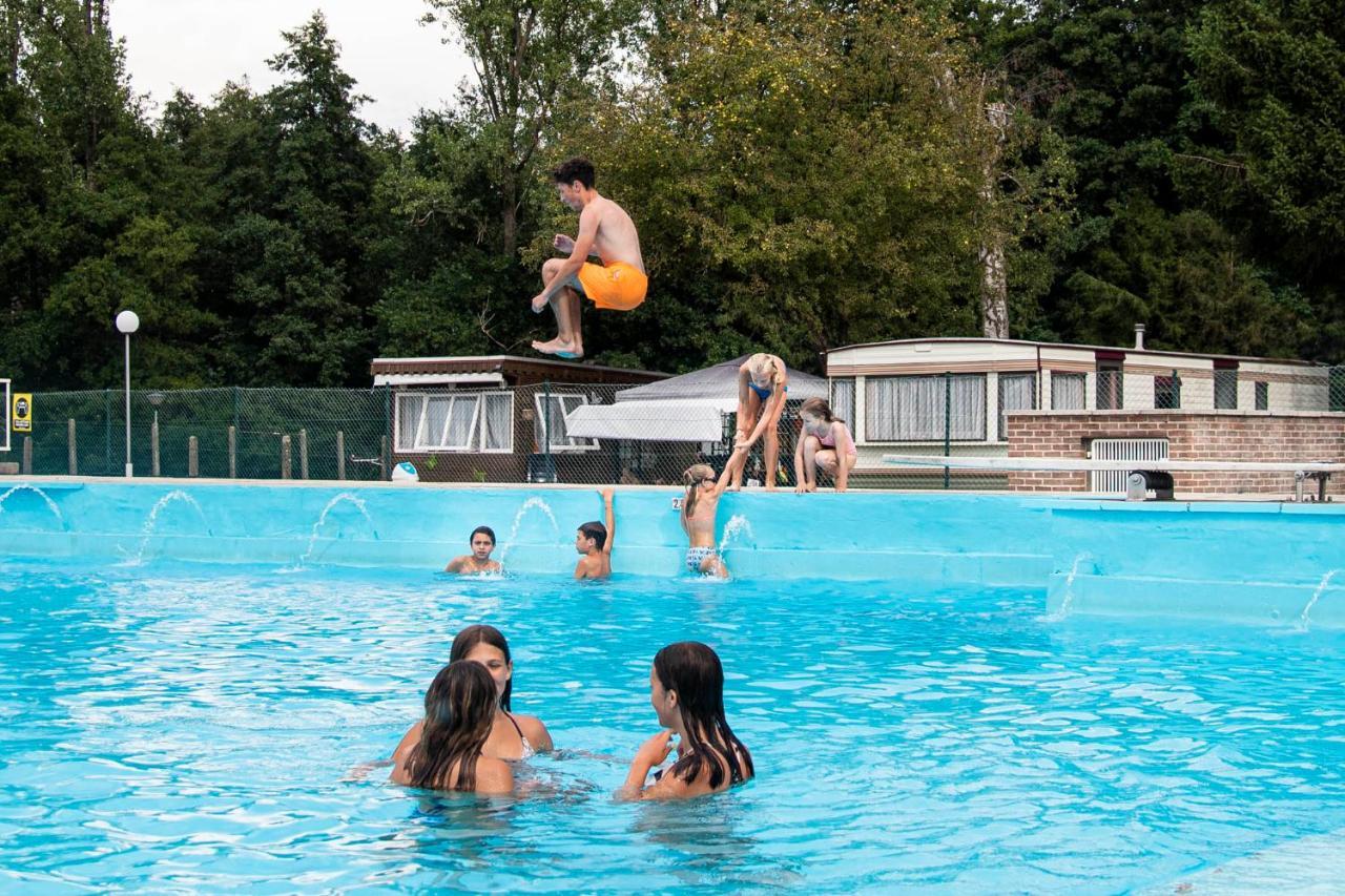 Vakantiepark Wilhelm Tell Vakantieappartement Opglabbeek Екстериор снимка